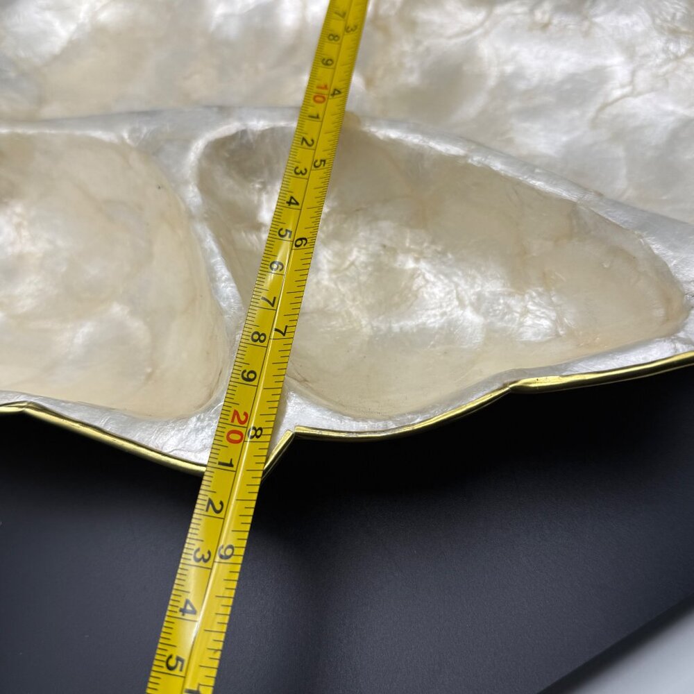 Gold-Trimmed Capiz Leaf Shaped Divided Serving Dish 30x20x4cm - Picture 5 of 5